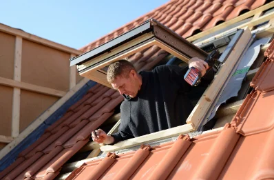 Pose de fenêtres de toit Velux à Perdreauville